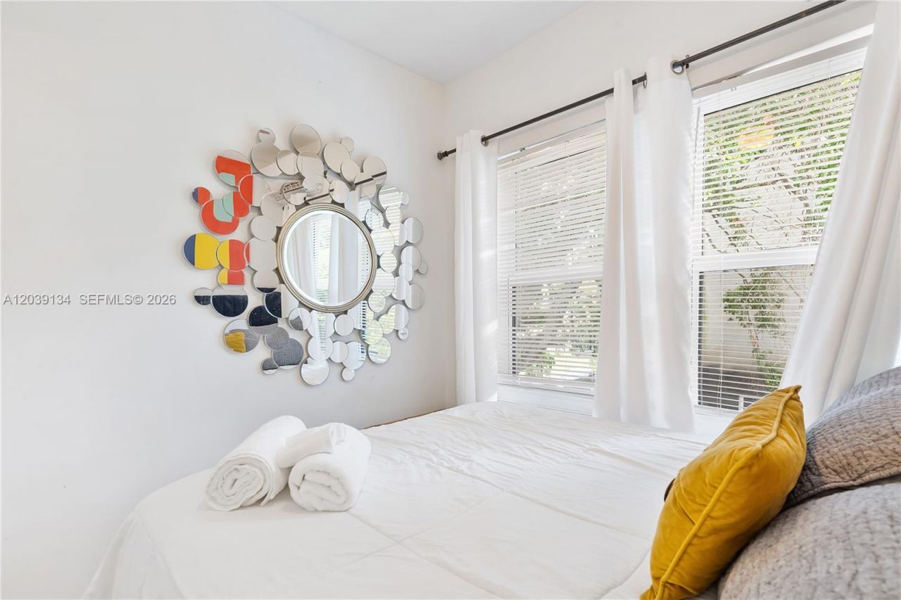 8270 NE 1st Pl , Unit 3, Miami, FL 33138 Photo