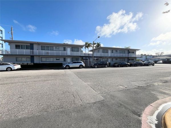 350 75th St , Unit 202, Miami Beach, FL 33141