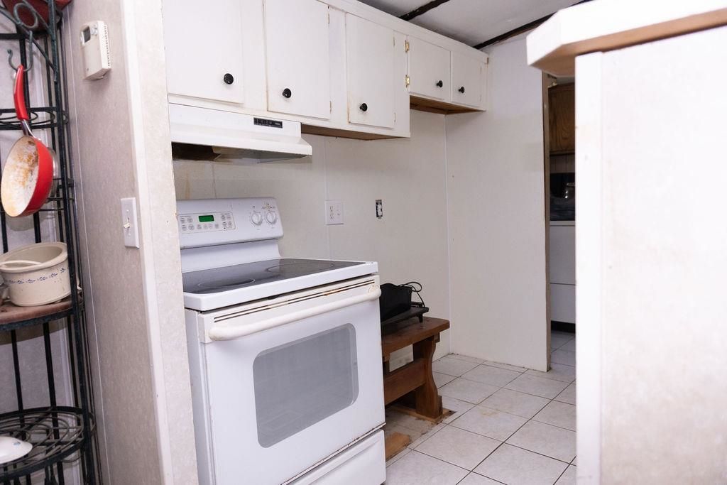 1175 Pond View Dr.  Photo 10