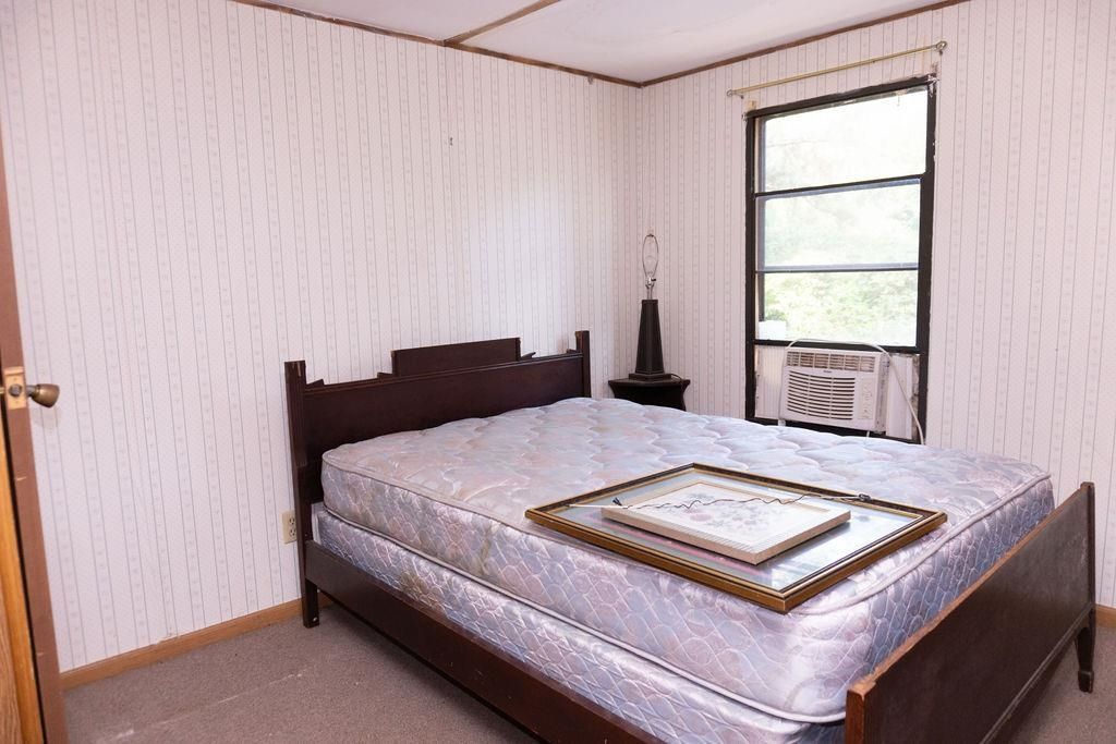1175 Pond View Dr.  Photo 16