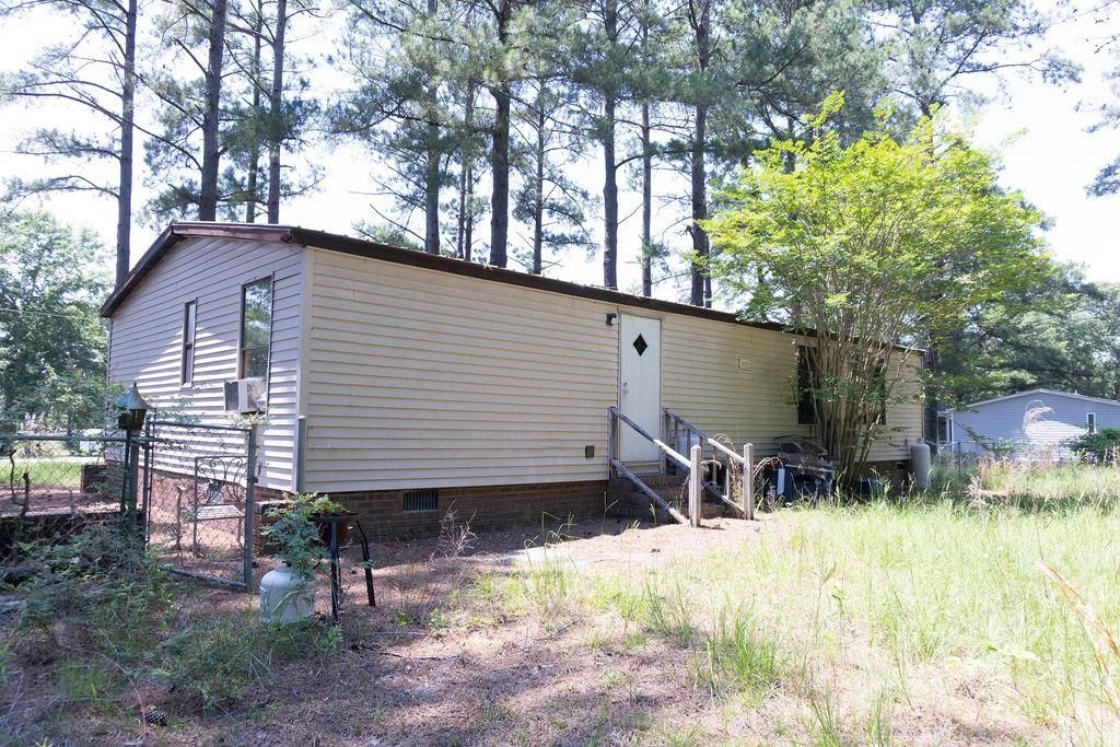 1175 Pond View Dr.  Photo 18