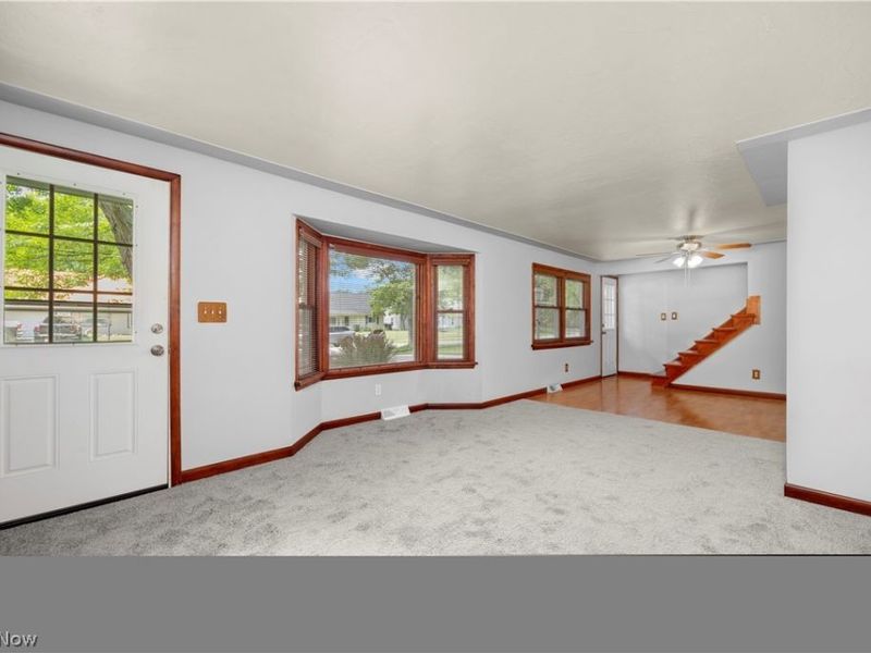 4905 Pinewood Drive, Sheffield Lake, OH 44054 Photo 14