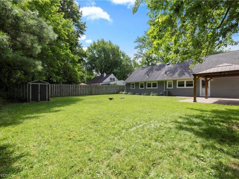 4905 Pinewood Drive, Sheffield Lake, OH 44054 Photo 31