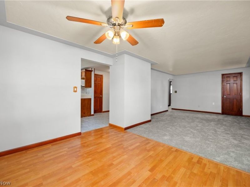 4905 Pinewood Drive, Sheffield Lake, OH 44054 Photo 4