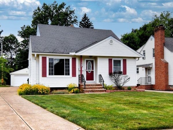1190 Belrose Avenue , Mayfield Heights, OH 44124