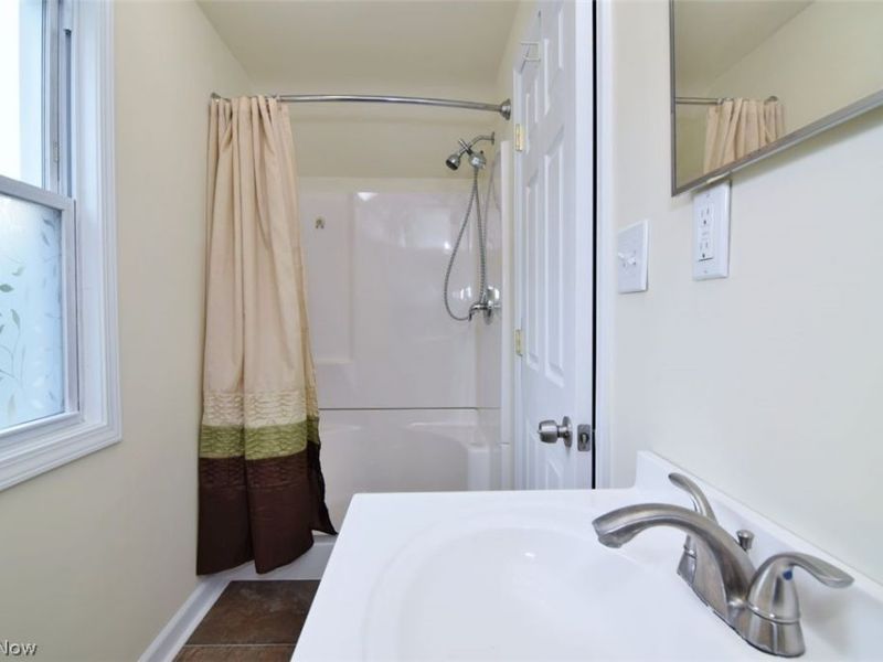 1190 Belrose Avenue, Mayfield Heights, OH 44124 Photo 32