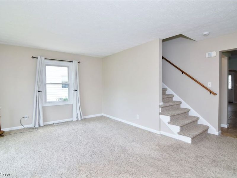 1190 Belrose Avenue, Mayfield Heights, OH 44124 Photo 6