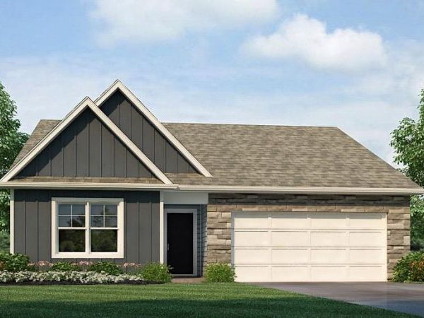 21529 Carrara Circle, Peculiar, MO 64078