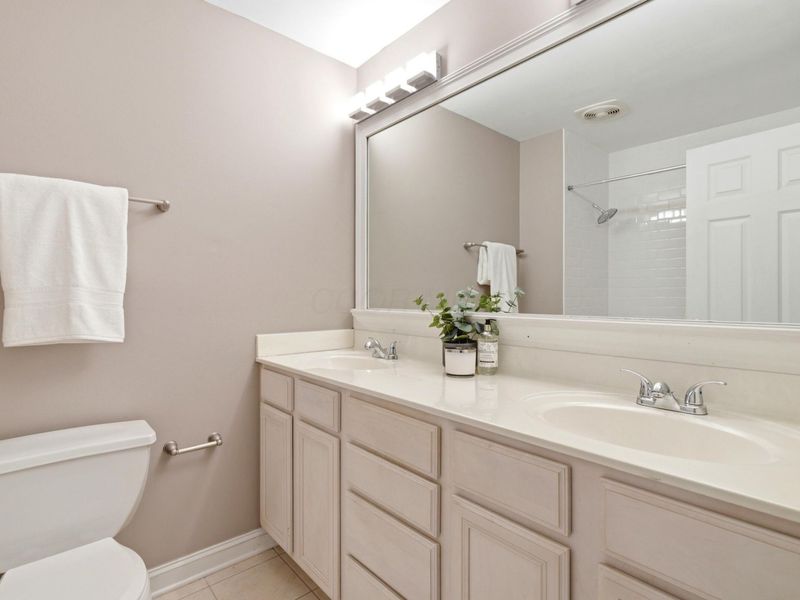 1375 Bluff Avenue, Unit B, Columbus, OH 43212 Photo 17