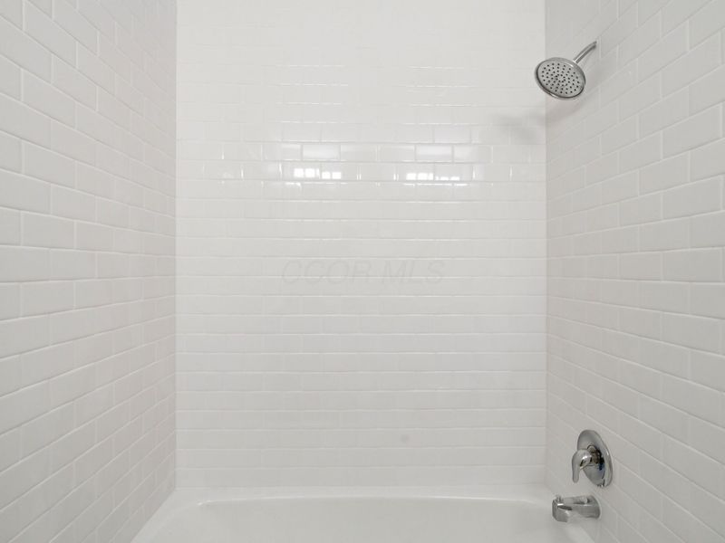 1375 Bluff Avenue, Unit B, Columbus, OH 43212 Photo 18