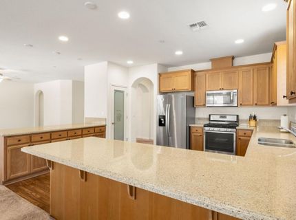 714 Elk Hills Dr, Galt, CA 95632 Photo