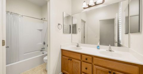 714 Elk Hills Dr, Galt, CA 95632 Photo