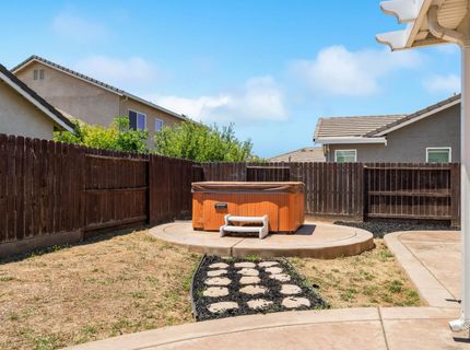 714 Elk Hills Dr, Galt, CA 95632 Photo