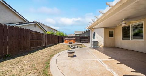 714 Elk Hills Dr, Galt, CA 95632 Photo