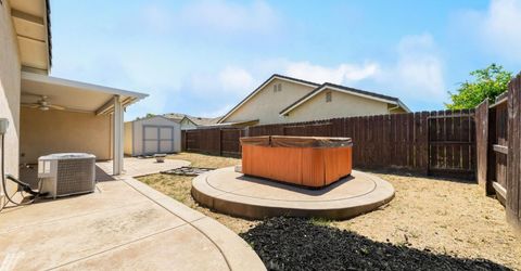 714 Elk Hills Dr, Galt, CA 95632 Photo
