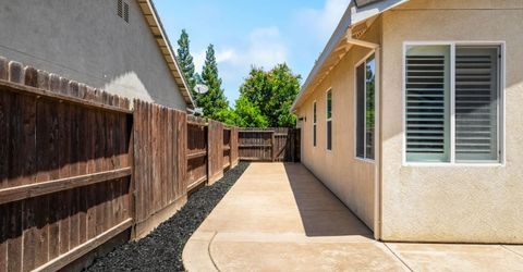 714 Elk Hills Dr, Galt, CA 95632 Photo