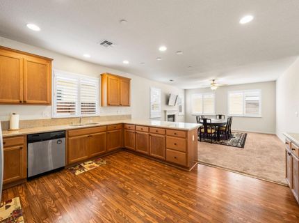 714 Elk Hills Dr, Galt, CA 95632 Photo