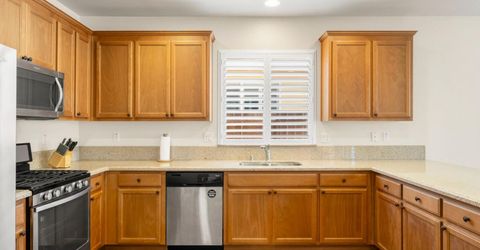 714 Elk Hills Dr, Galt, CA 95632 Photo