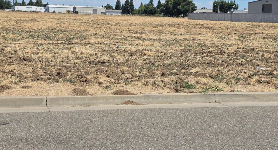 824 Beechcraft Ave, Merced, CA 95341 Photo