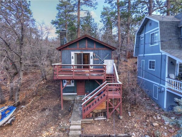245 Vista, Sugarloaf, CA 92386