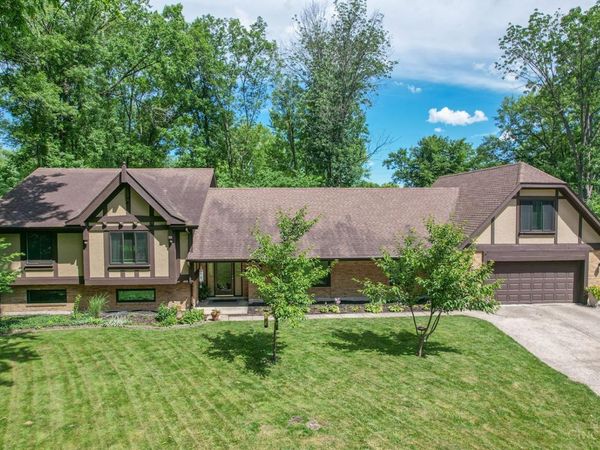 7261 Candlewyck Court, Centerville, OH 45459