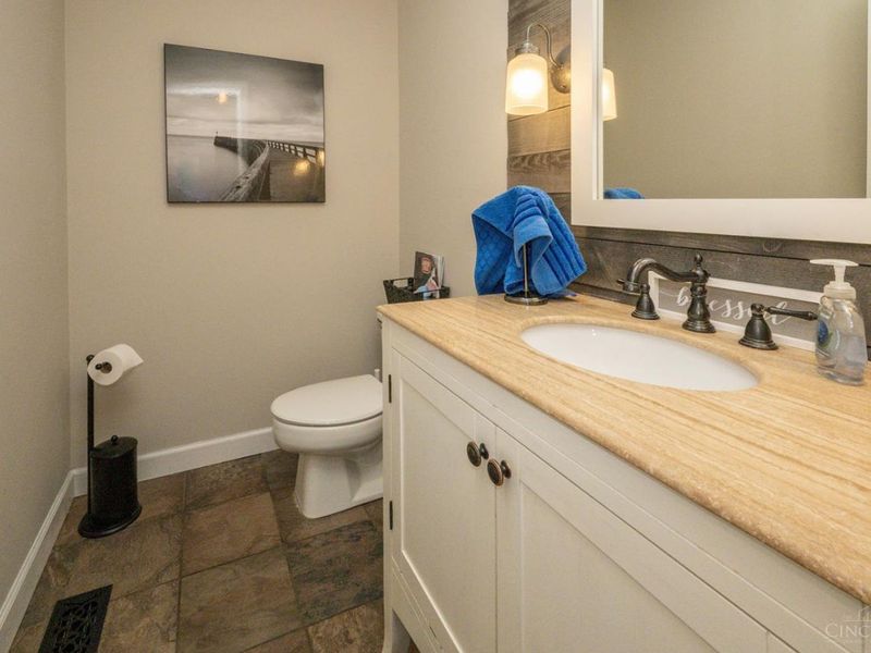 7261 Candlewyck Court, Centerville, OH 45459 Photo 32