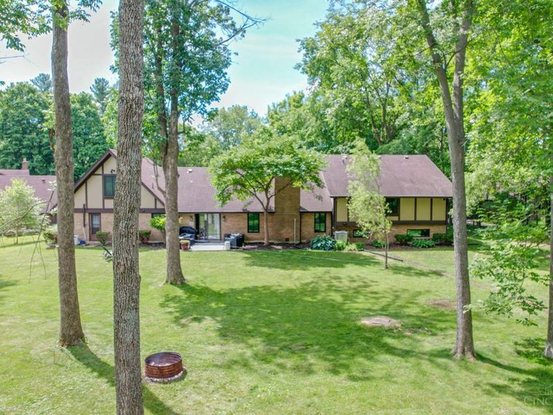 7261 Candlewyck Court, Centerville, OH 45459 Photo 6
