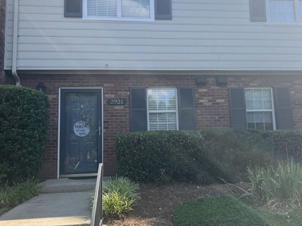 2921 Heathstead Place , Charlotte, NC 28210