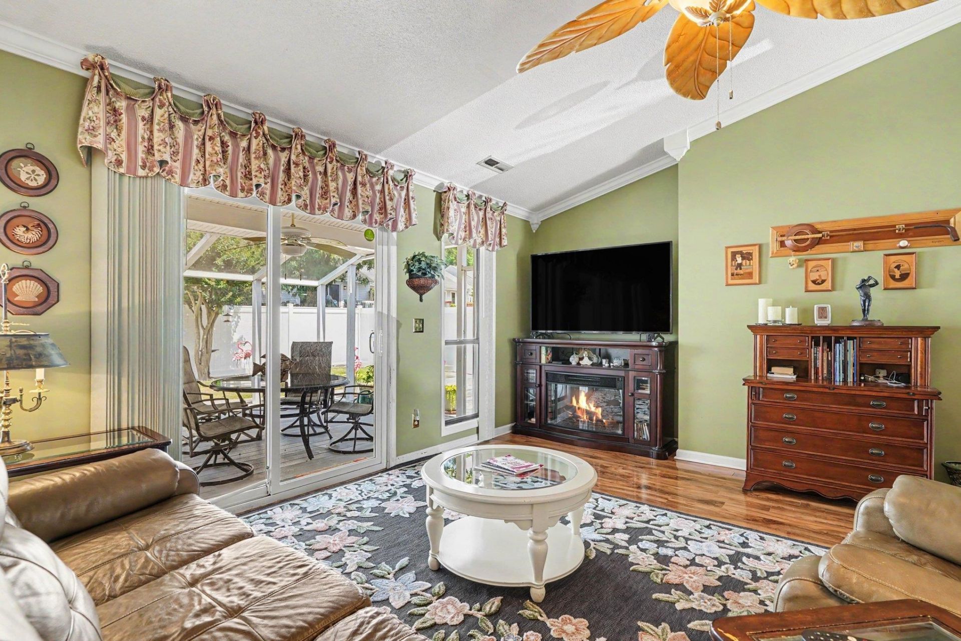 4331 Bladwin Ave.  Photo 8