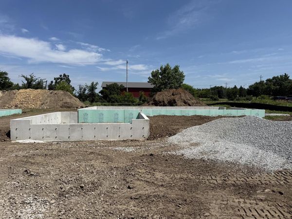 1296 E Bluff ROAD, Whitewater, WI 53190