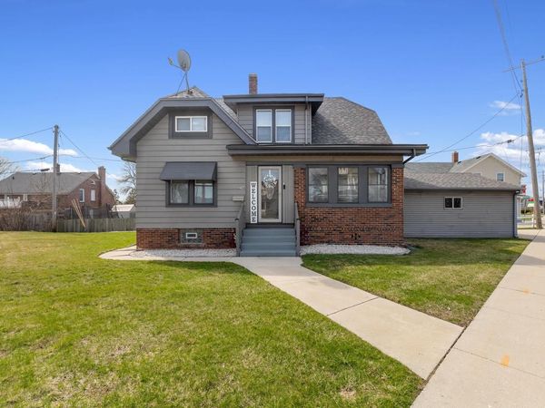 2544 Calumet DRIVE, Sheboygan, WI 53083