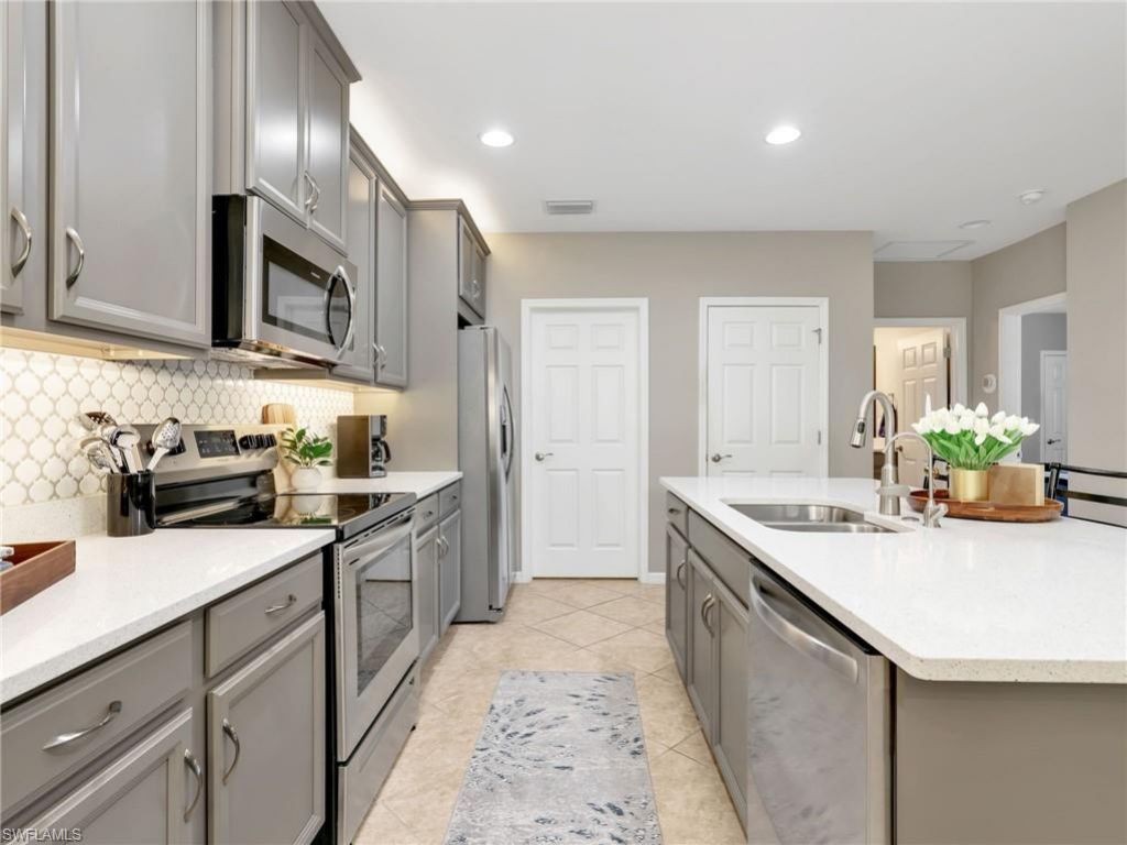 4337 Dutchess Park Rd, Fort Myers, FL 33916 Photo