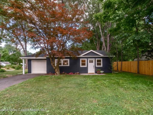 17 Center Road, High Falls, NY 12440