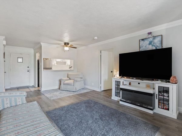 2277 UNION AVE, Unit 206, Memphis, TN 38104