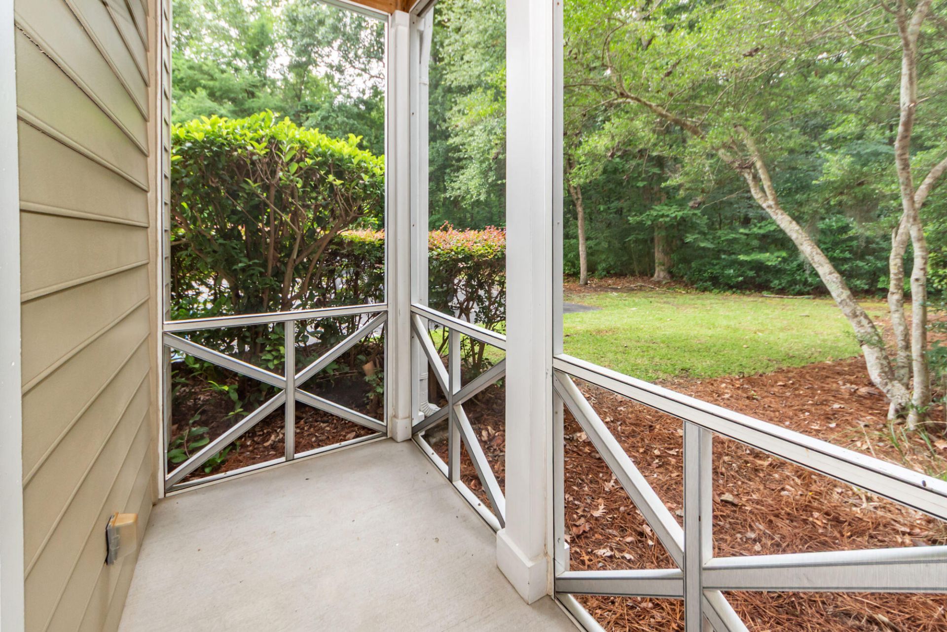 2211 Egret Crest Lane Photo 10