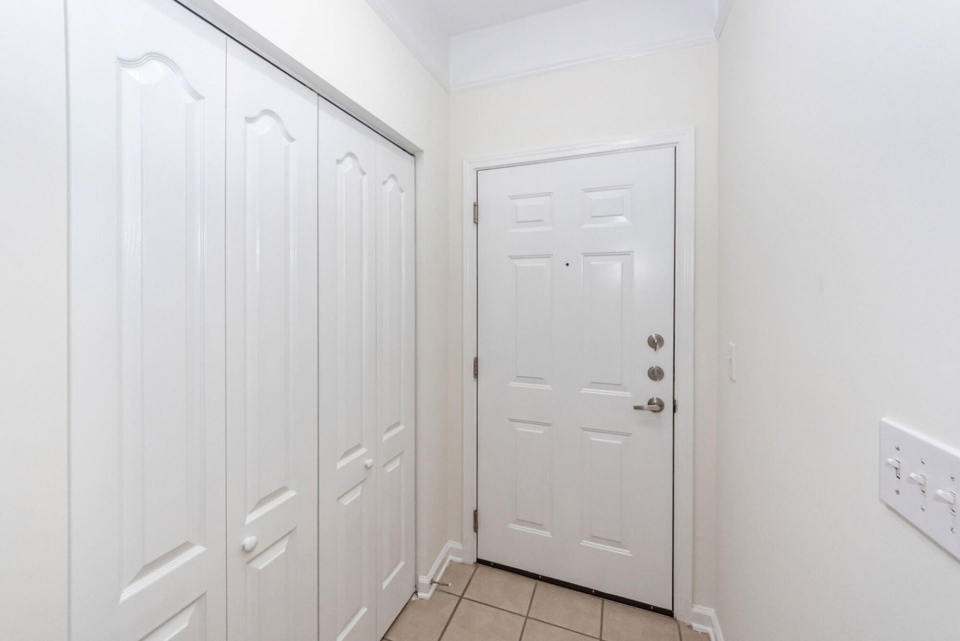 2211 Egret Crest Lane Photo 5