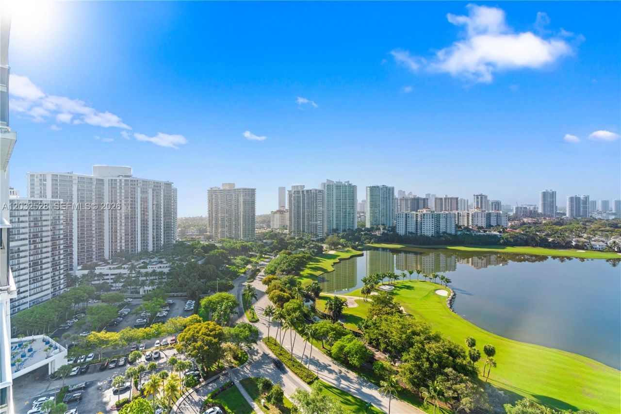 3675 N Country Club Dr, Unit 1406, Aventura, FL 33180 Main Photo