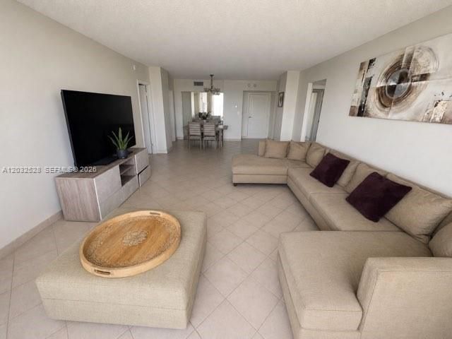3675 N Country Club Dr, Unit 1406, Aventura, FL 33180 Photo