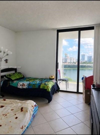 3675 N Country Club Dr, Unit 1406, Aventura, FL 33180 Photo