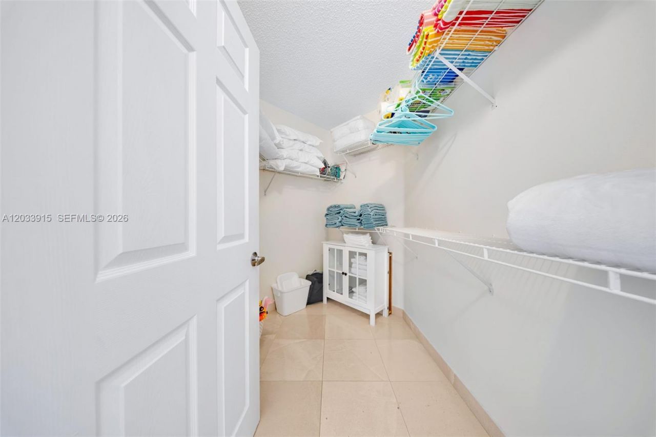 6301 Collins Ave , Unit 1708, Miami Beach, FL 33141 Photo
