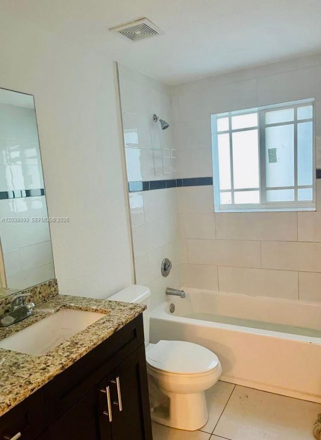 106 SE 9th Ct , Unit 201, Hallandale Beach, FL 33009 Photo