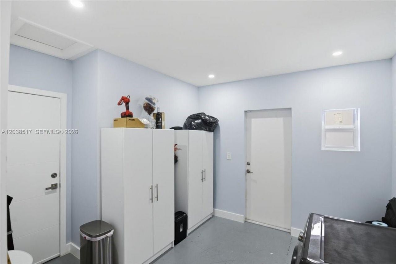 8211 NW 12th St, Pembroke Pines, FL 33024 Photo