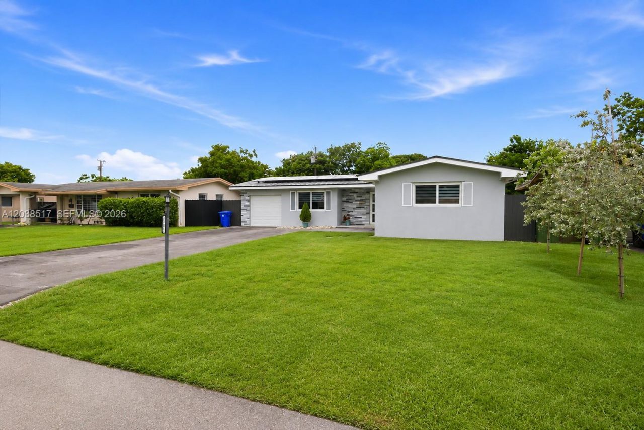 8211 NW 12th St, Pembroke Pines, FL 33024 Photo