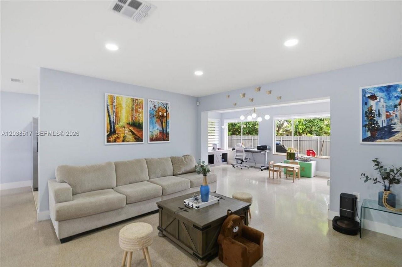 8211 NW 12th St, Pembroke Pines, FL 33024 Photo