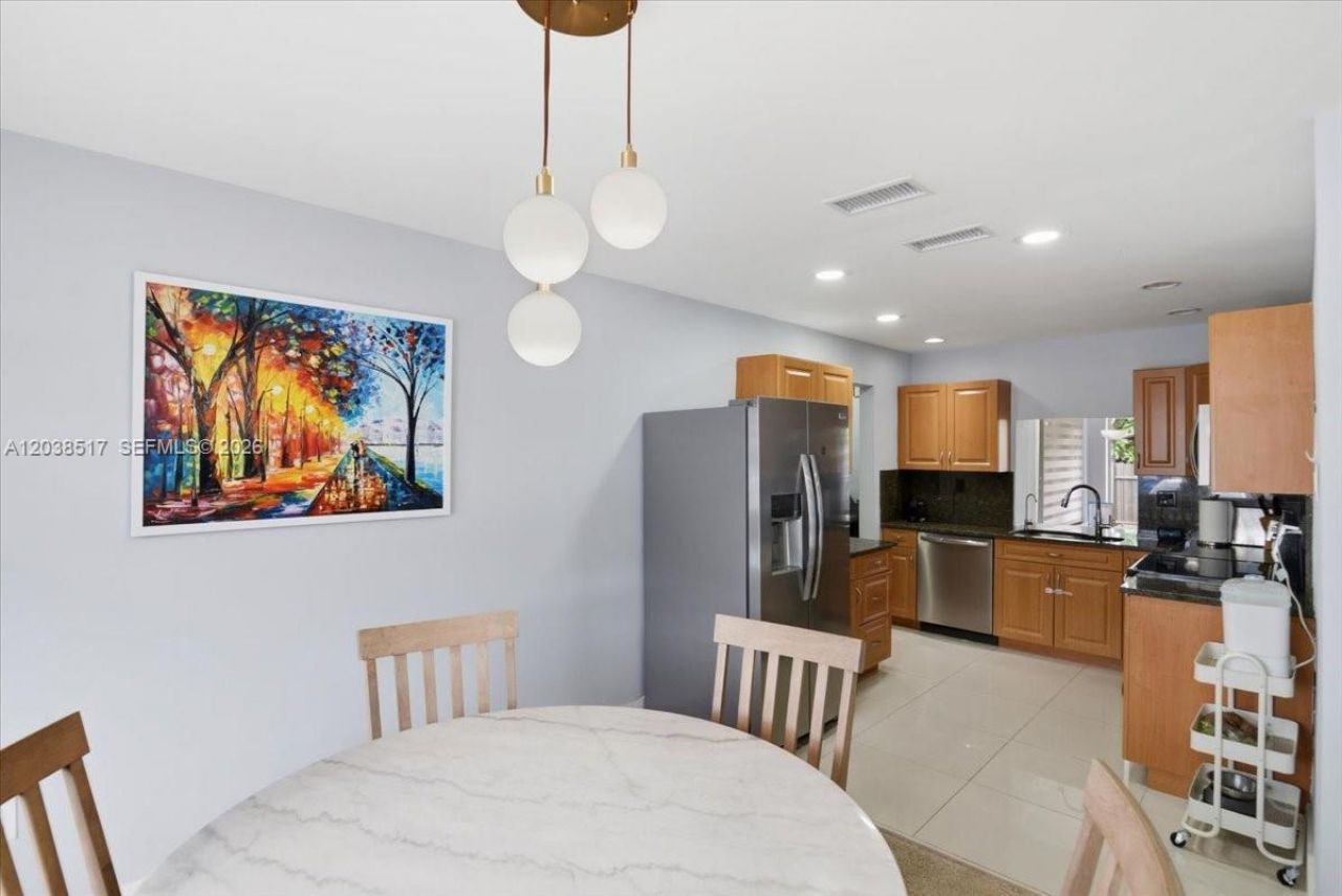 8211 NW 12th St, Pembroke Pines, FL 33024 Photo