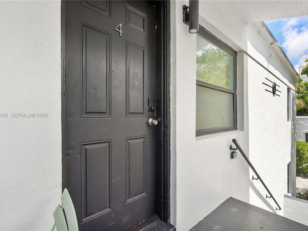 8270 NE 1st Pl , Unit 4, Miami, FL 33138