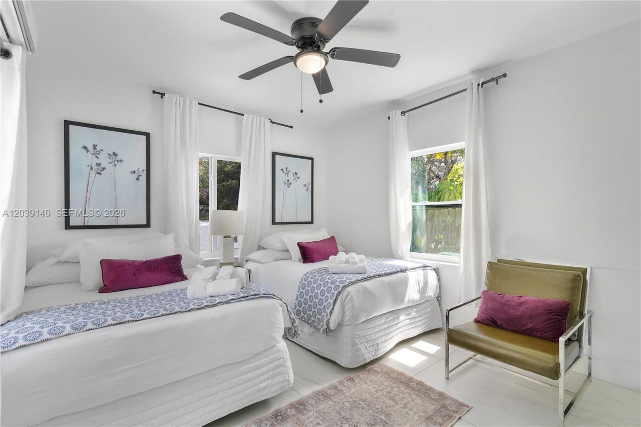 8270 NE 1st Pl , Unit 4, Miami, FL 33138 Photo