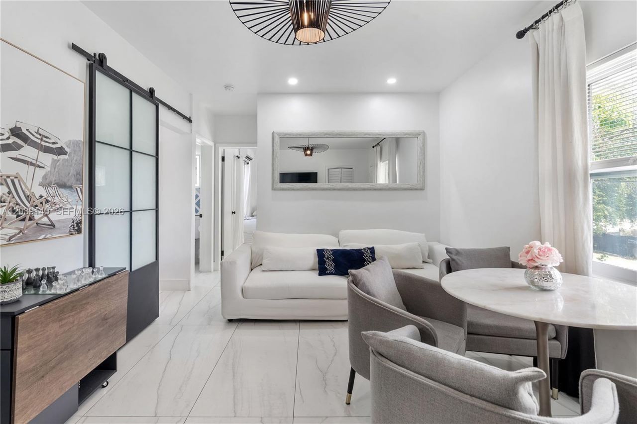 8270 NE 1st Pl , Unit 4, Miami, FL 33138 Photo