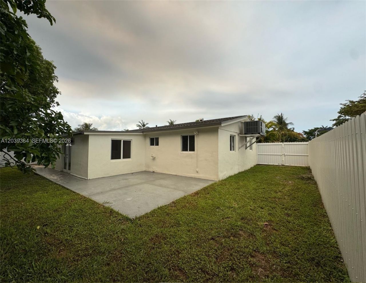 2181 SW 50th Ave , Fort Lauderdale, FL 33317 Photo