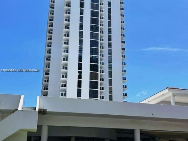20515 E Country Club Dr, Unit 142, Aventura, FL 33180
